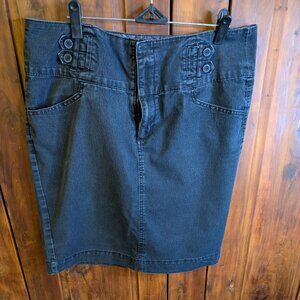 Women's pencil style skirt, Denim look, size large